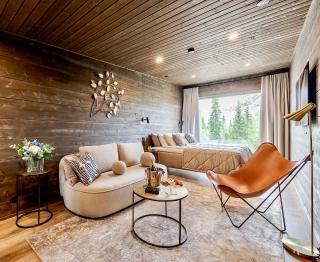 Arctic Panorama Resort - 8
