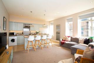 Chic Harrogate City Centre Stay - Sleeps 6 - 0