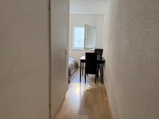 Bright and Cozy Apartment for 2 - 5