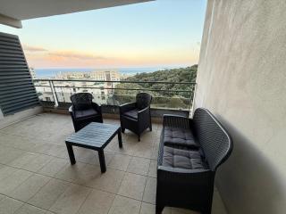 Stunning apartment, sea view,superbe appartement vue mer - 0