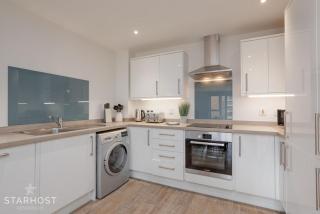 Brand New 1-bedroom Apartment in Southampton - 8
