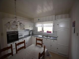 Limburg Hideaway with Garage - Peer - 4