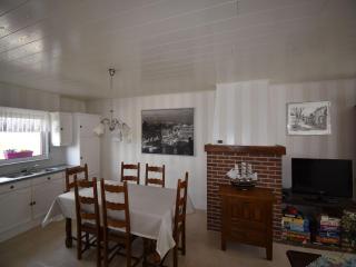 Limburg Hideaway with Garage - Peer - 7