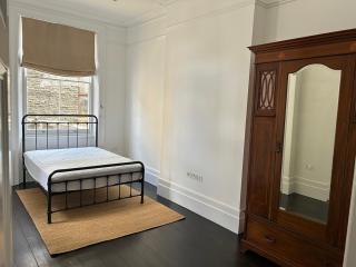 Beautiful 3-bed period flat in the heart of London - 5