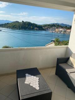 Beachside 2-Bed Bliss! - Blace - 7