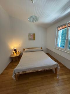 Beachside 2-Bed Bliss! - Blace - 4