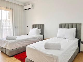 Luxury 2 Bedroom Apartment with Pool and Parking - Marrakech - 9