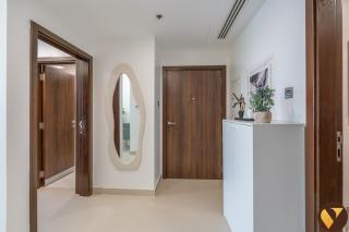 Vogue Jumeirah Village Circle - Stylish One Bedroom Apartment in Jeewar Tower with Balcony, Pool and Gym - 1