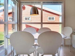 6 person holiday home in Gudhjem-By Traum - 6