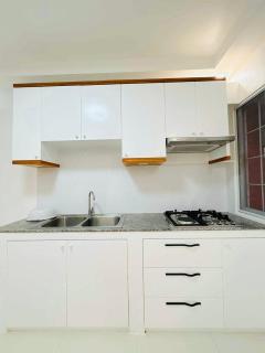 Elegant 3 Bedroom House near Airport - Sampong - 2