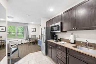 Independence Stay Long Term and Suites - 5