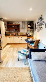 Ropewalk Cottage - A Little Treasure By The Coast - 4