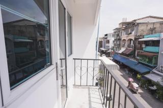 Nitichai Place, Private Sukhumvit Townhome 8PAX - 0