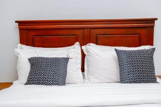 Jannele Suites Hotel - 8