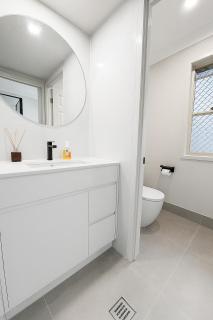 Newly Renovated 4BR Home Near Transport & Shopping Center - 3