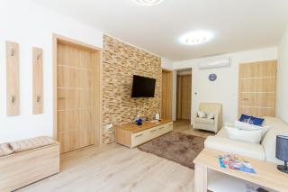 Bolyai Apartments w AC PARKING terrace ev charger - 6