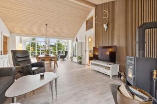 Sunny Fjord Cottage By Ringkøbing Fjord - Skjern - 5