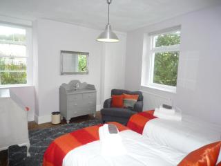 3 Bed in Bath oc-bhr26 - 2