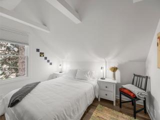Arts District Abode - 2