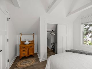 Arts District Abode - 1