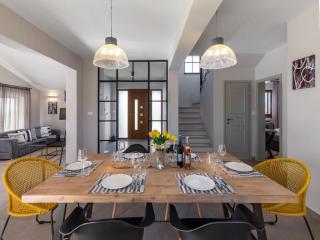 Villa in Motovun with Private Pool and Views - 2