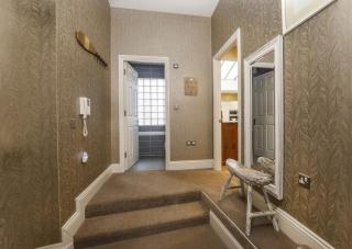 1 The Kings within the City Walls - 3