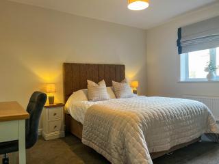 Oakmere Apartment - 4
