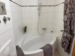 Komfort Studio-Apartment mit Küche & Balkon - 3