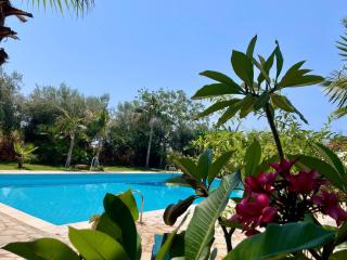 Villa VerdeMare - Esclusive Private Pool & Garden - 350 m from beach - 2