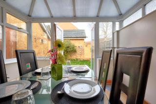 Lovely 3 Bedroom Home with Garden in Peterborough - 9