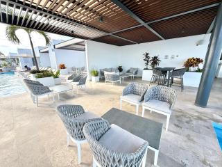 Serenada 413 top floor 2 bedroom - 9