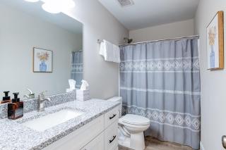 Rustic Chic Mountain Home 15 min from DT Asheville - 7