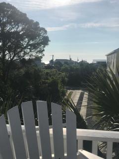 Stay at The Salty Gal - 4 Minute Walk to both Carolina and Kure Beaches - 9
