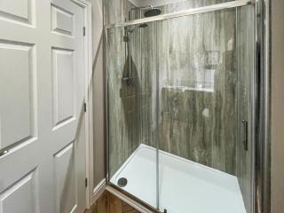 Sherwood Lodge - - 1