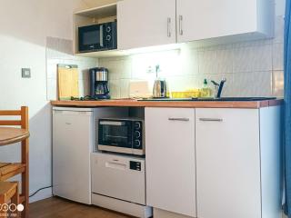 Studio avec balcon, parking et Wi-Fi au cœur de Brides-les-Bains - FR-1-512-266 - 1
