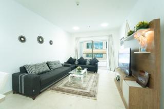 Spacious 1 BR I Marina I Elite Residences - 0