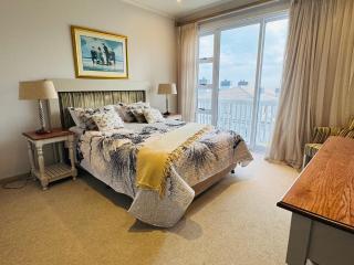 Luxurious 3 Bedroom Villa - 2