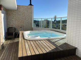 Cobertura com jacuzzi 2 minutos da praia - 4