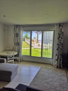 Apartment beachside in Calahonda - 0