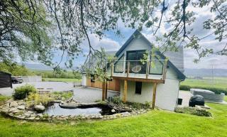 Beautiful Lodge with hot tub & panoramic views - 0