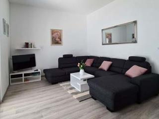 Luxury Apartment with heated pool in Starigrad - 9