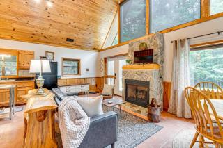 Hike, Fish and More Cozy Cabin with Patio in Murphy! - 7