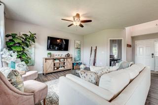 Luxe Home in the Heart of Westfield Perfect for big family - 8