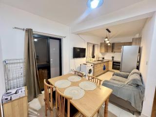 Be Happy Three-Bedroom Apartment - 3