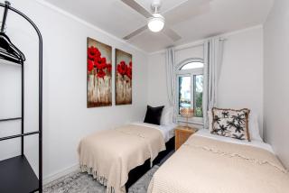 Luxury Lagoon Ocean Escape - 2br Sofabed Sleep 6! - 2
