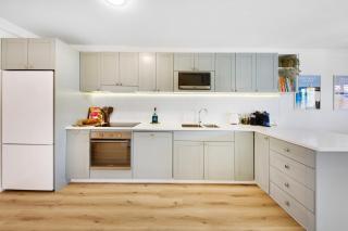 Sandy Toes Designer Lux Coastal Ground Floor - 1