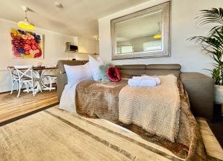 Luxury Lagoon Ocean Escape - 2br Sofabed Sleep 6! - 7