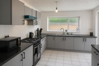 Modern Home - National Museum- QMC - Lace Market - Sleeps 8 - Nottingham - 7