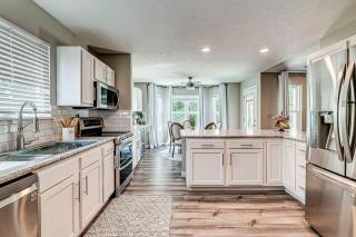 Elegant home in the heart of Westfield Perfect for family gatherings - 0