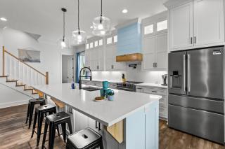 Salty Seabass 4BR Seaside Escape - 9